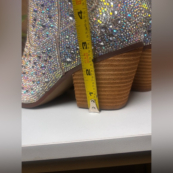 NWT CUSHIONAIRE Women's Bravo Rhinestone Western Boots with +Memory Foam,6.5W 🌟🌟 - Picture 12 of 17